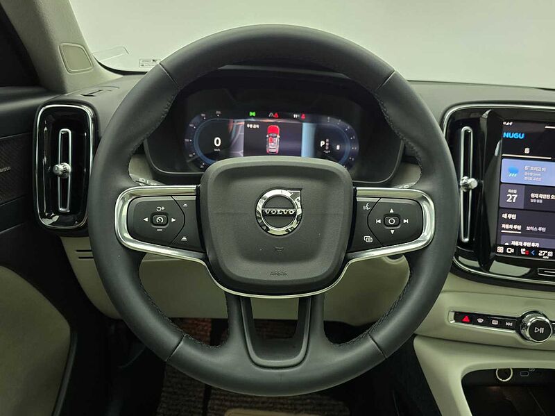 Volvo  Ultimate, B4 AWD mild hybrid, 가솔린, Bright