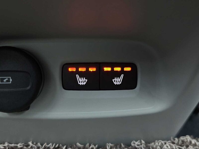 Volvo  Ultimate, B4 AWD mild hybrid, 가솔린, Bright