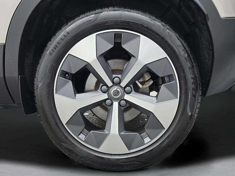 Volvo  Ultimate, B4 AWD mild hybrid, 가솔린, Bright