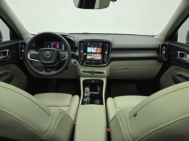 Volvo  Ultimate, B4 AWD mild hybrid, 가솔린, Bright