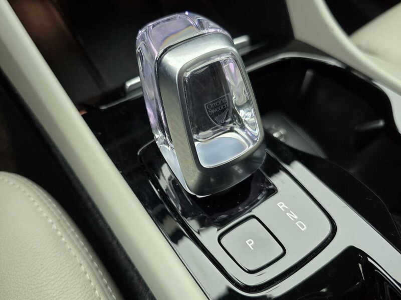 Volvo  Ultimate, B4 AWD mild hybrid, 가솔린, Bright