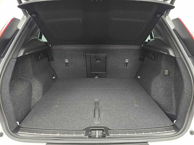 Volvo Ultra, B4 AWD 마일드 하이브리드, 가솔린, 브라이트