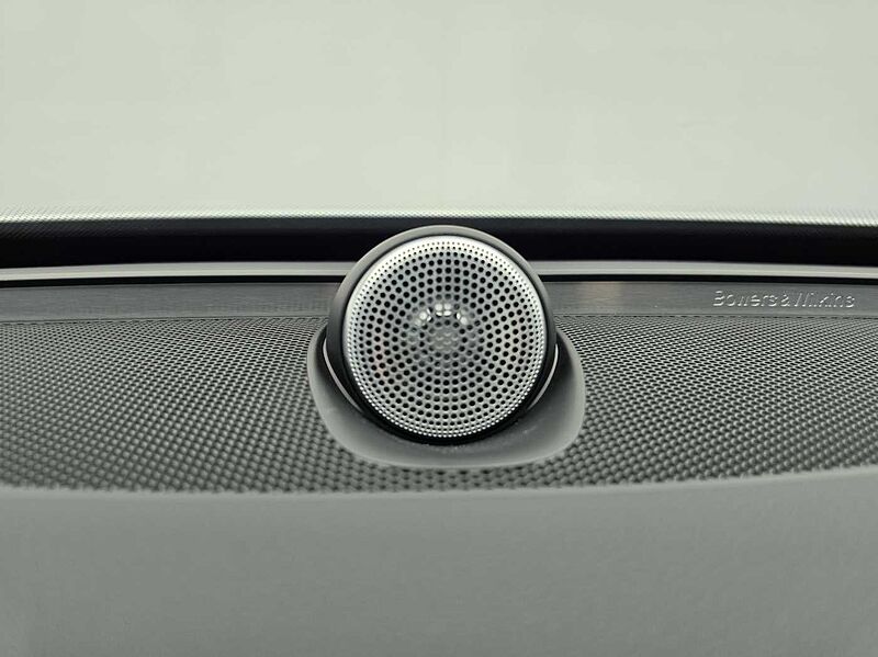 Volvo T8 AWD Recharge Ultimate bright