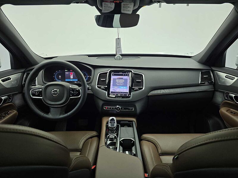 Volvo T8 AWD Recharge Ultimate bright