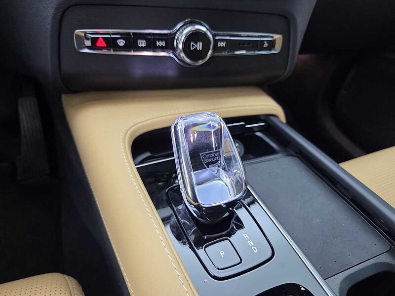 Volvo Recharge Ultimate, T8 AWD 플러그-인 하이브리드, 전기/가솔린, 브라이트, 7 좌석