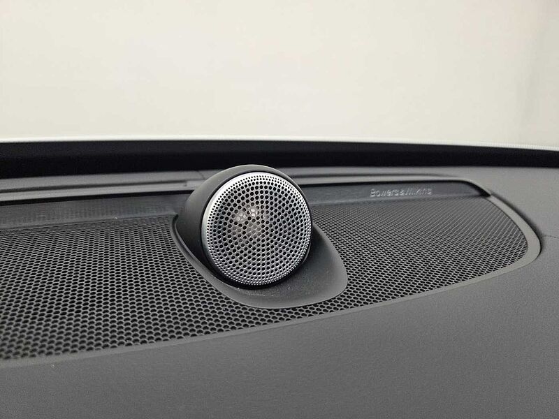 Volvo Recharge Ultimate, T8 AWD 플러그-인 하이브리드, 전기/가솔린, 브라이트, 7 좌석