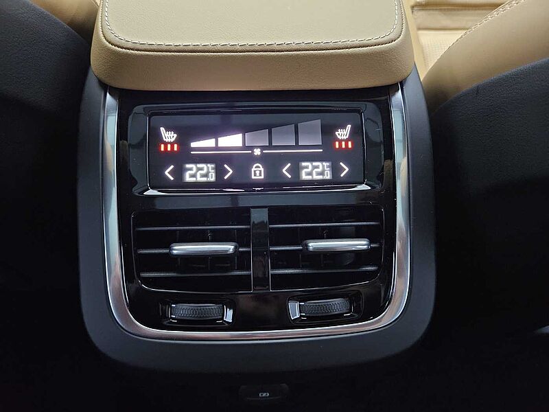 Volvo T8 AWD Recharge Ultimate