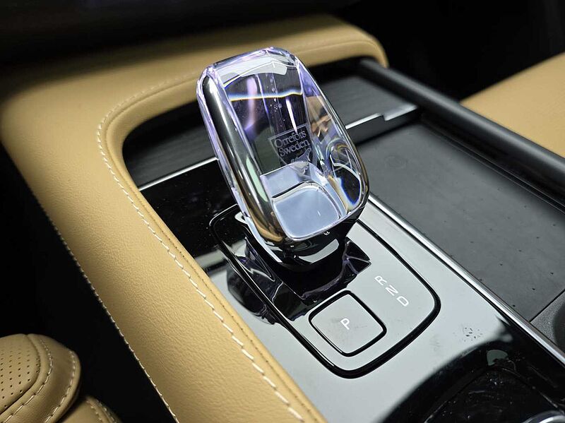 Volvo Recharge Ultimate, T8 AWD 플러그-인 하이브리드, 전기/가솔린, 브라이트, 7 좌석