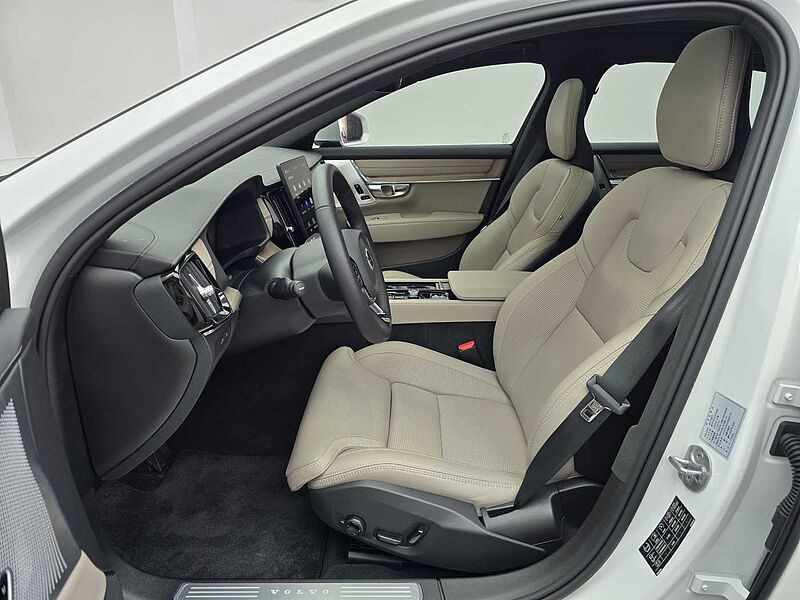 Volvo  T8 AWD Ultra Bright