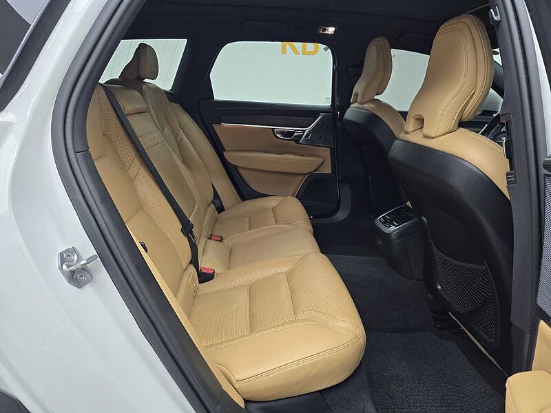 Volvo  Cross Country Pro, B5 AWD