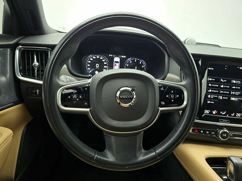 Volvo  Cross Country Pro, B5 AWD