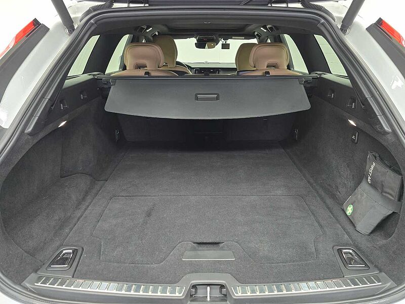 Volvo  Cross Country Pro, B5 AWD