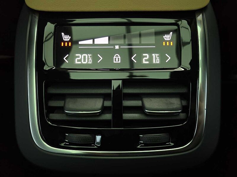 Volvo  Recharge Ultimate, T8 AWD 플러그-인 하이브리드, 전기/가솔린, 브라이트, 7 좌석