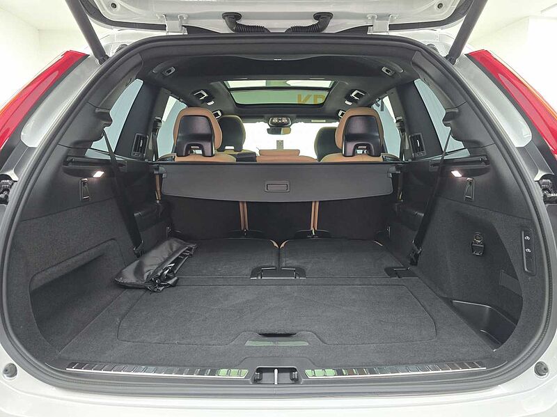 Volvo  Recharge Ultimate, T8 AWD 플러그-인 하이브리드, 전기/가솔린, 브라이트, 7 좌석