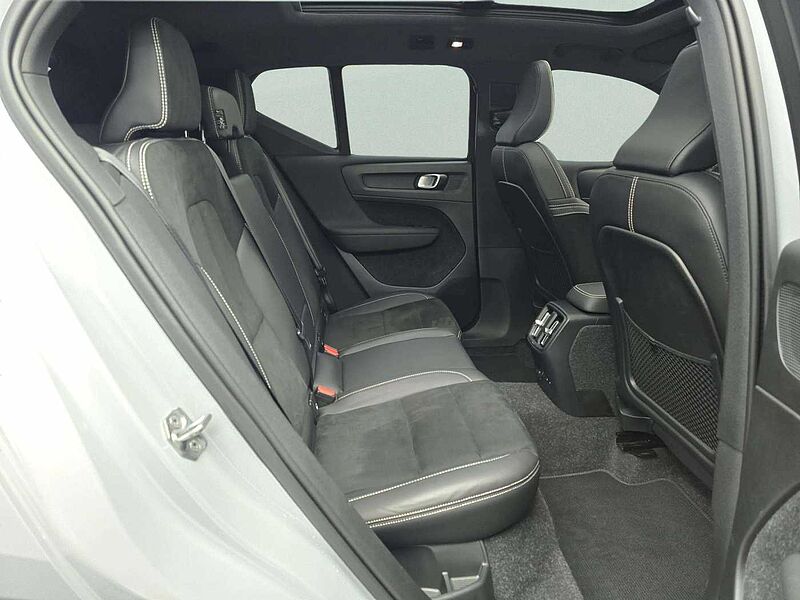 Volvo  Recharge Recharge Pro, Twin motor