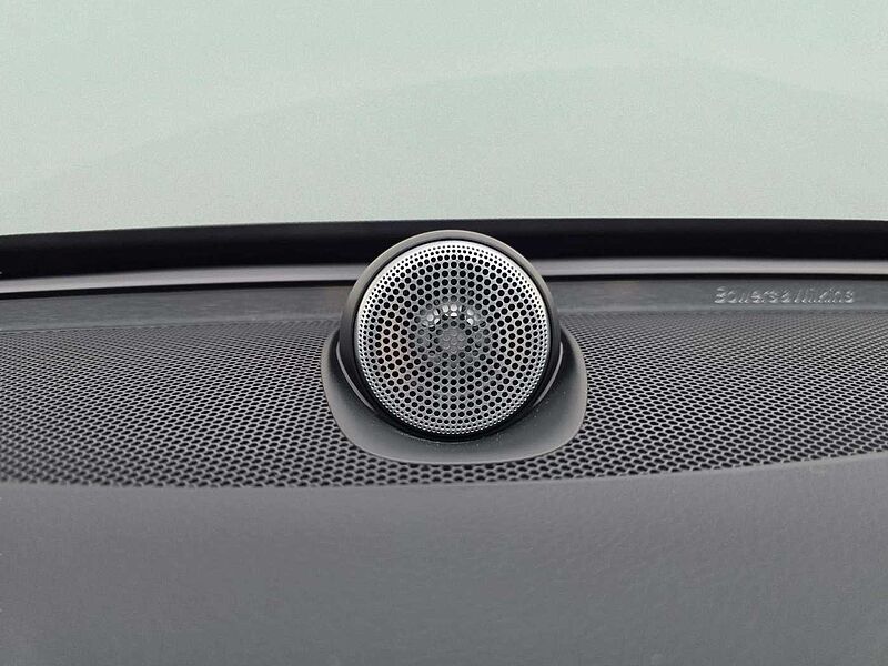 Volvo  Recharge Ultimate, T8 AWD 플러그-인 하이브리드, 전기/가솔린, 브라이트, 7 좌석