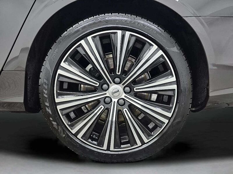 Volvo  B5 Ultra Bright