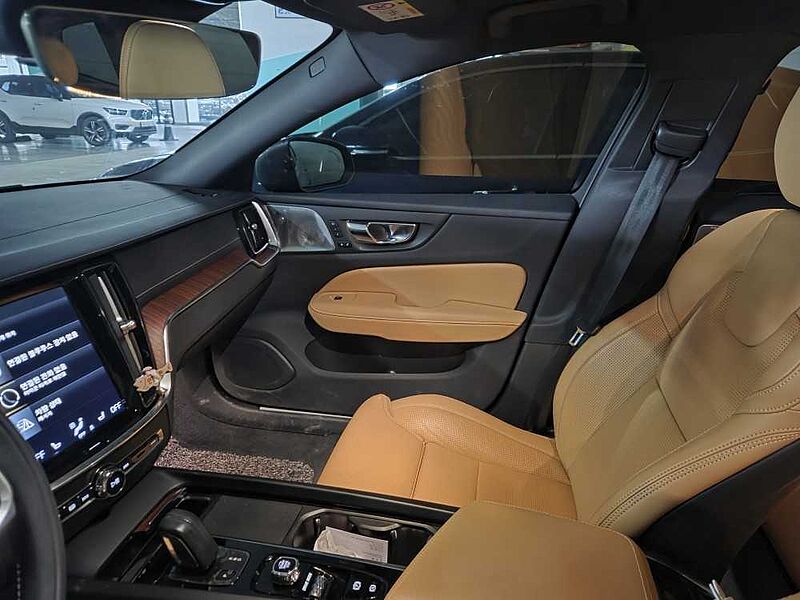 Volvo  Cross Country Pro, B5 AWD (250 hp) aut