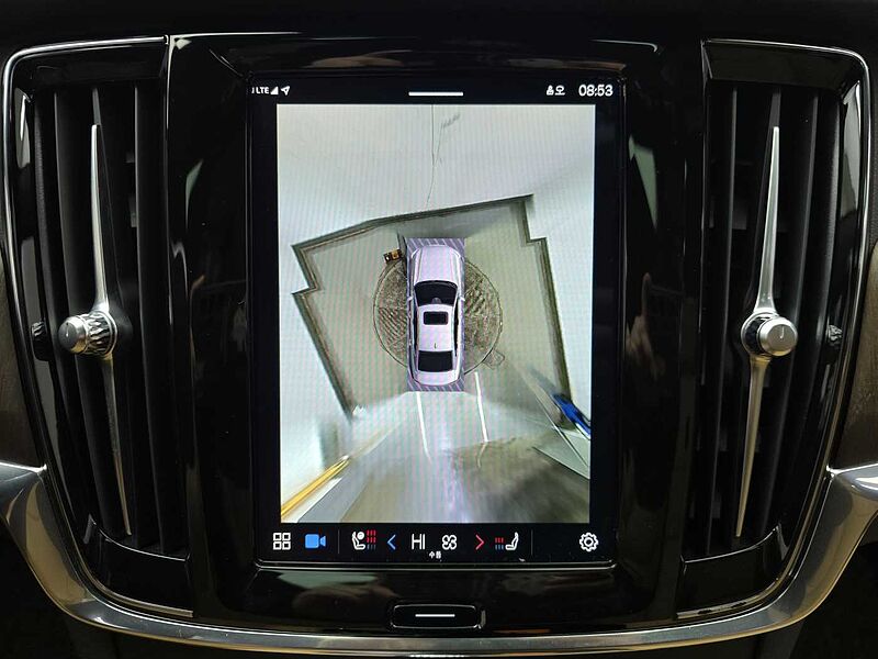 Volvo Recharge Ultimate, T8 AWD plug-in hybrid, 전기/가솔린, Bright