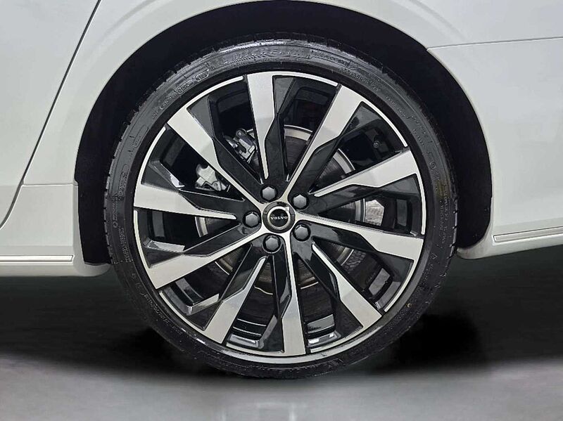 Volvo Ultra, B5 마일드 하이브리드, 가솔린, 브라이트