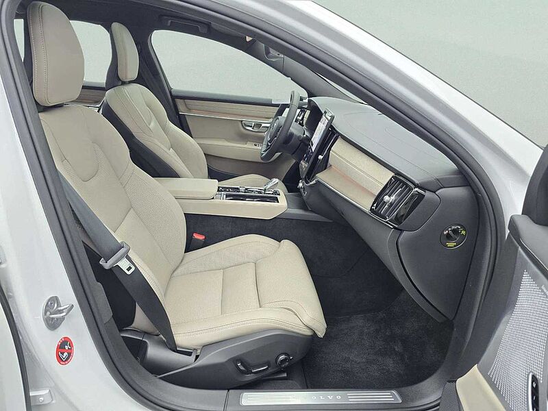 Volvo Ultra, B5 마일드 하이브리드, 가솔린, 브라이트