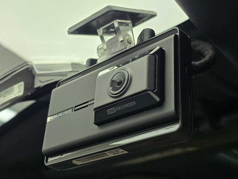 Volvo  Recharge Ultimate, T8 AWD plug-in hybrid, 전기/가솔린, Bright