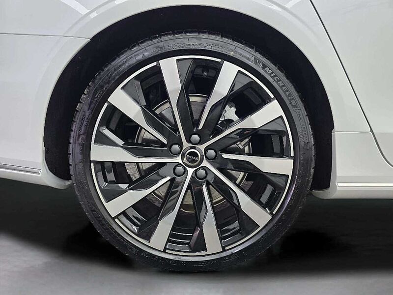 Volvo  Ultra, B5 마일드 하이브리드, 가솔린, 브라이트