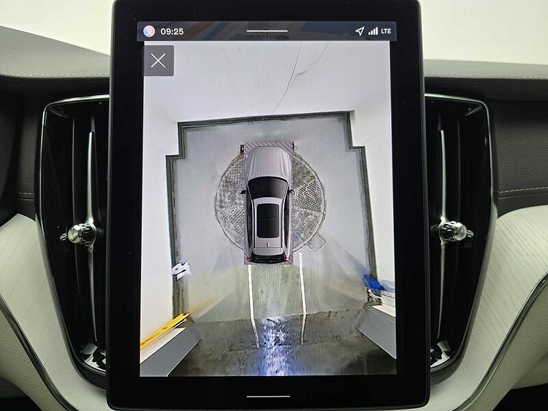 Volvo  B5 AWD Ultra Bright Air-Sus