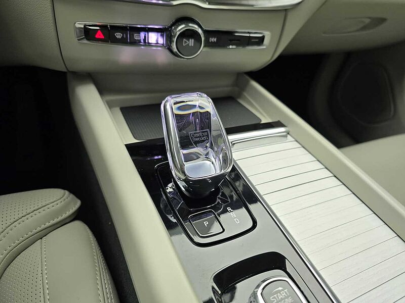 Volvo  B5 AWD Ultra Bright Air-Sus