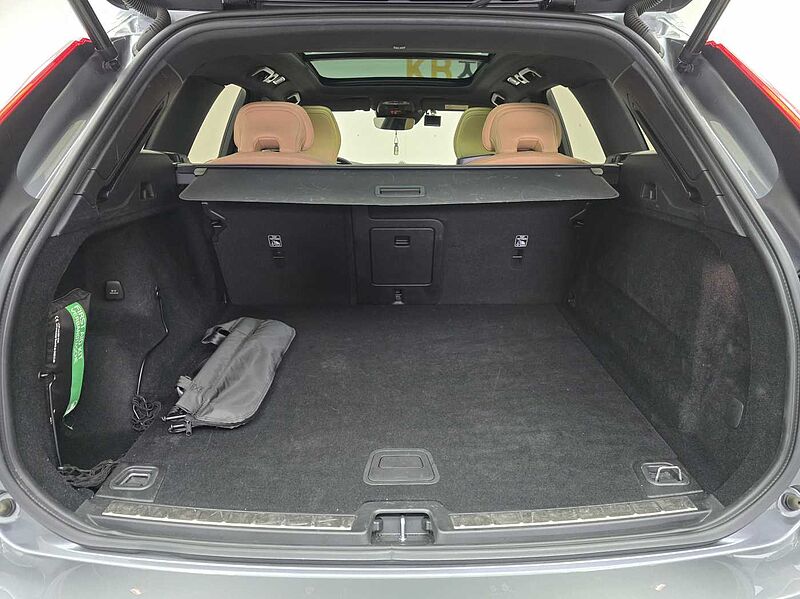 Volvo  B5 Inscription AWD