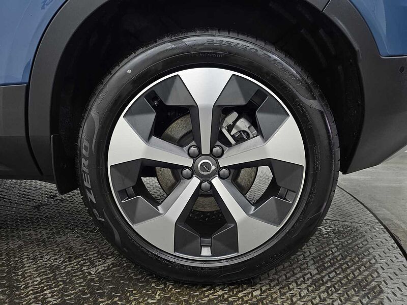 Volvo B4 AWD Ultra Bright