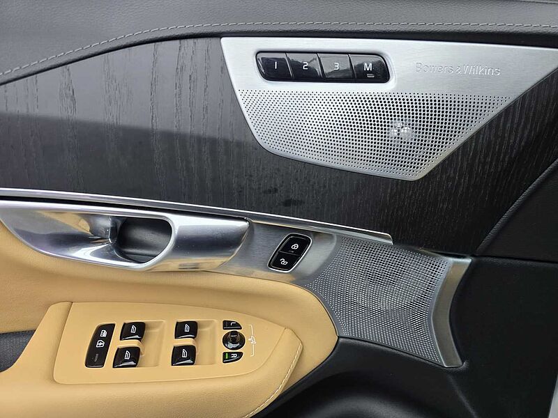 Volvo  B6 AWD Ultra bright