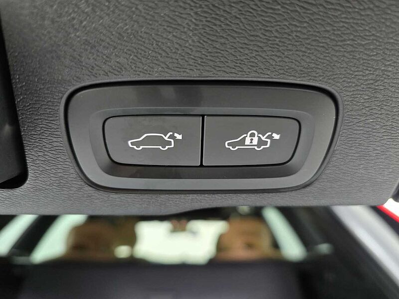 Volvo  Ultimate, B5 AWD mild hybrid, 가솔린, Bright