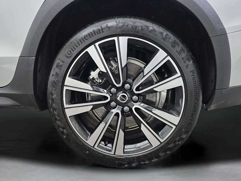 Volvo  B5 AWD Ultra bright