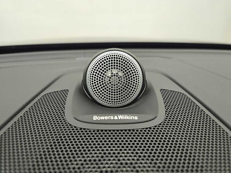 Volvo Ultimate, B6 AWD mild hybrid, 가솔린, Bright