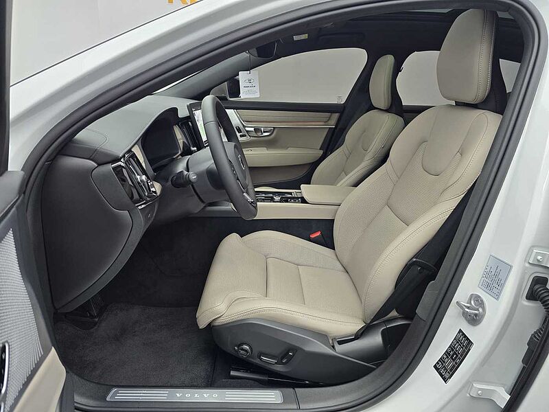 Volvo  B5 Ultra Dark