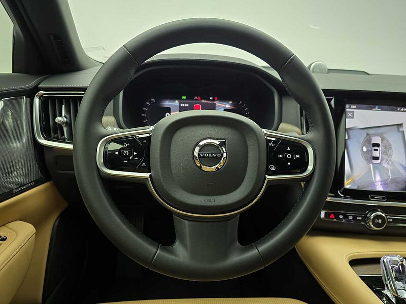 Volvo  B6 AWD Ultimate Bright