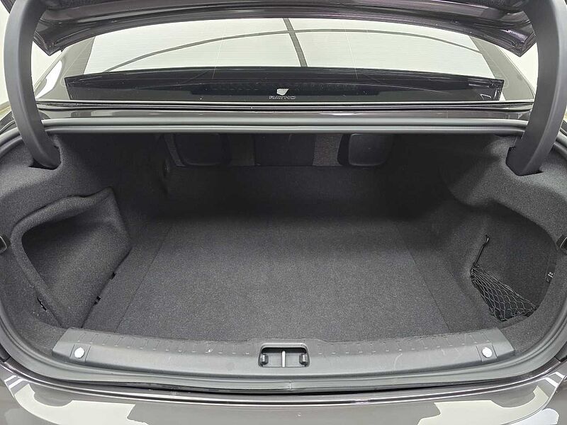 Volvo  B6 AWD Ultimate Bright