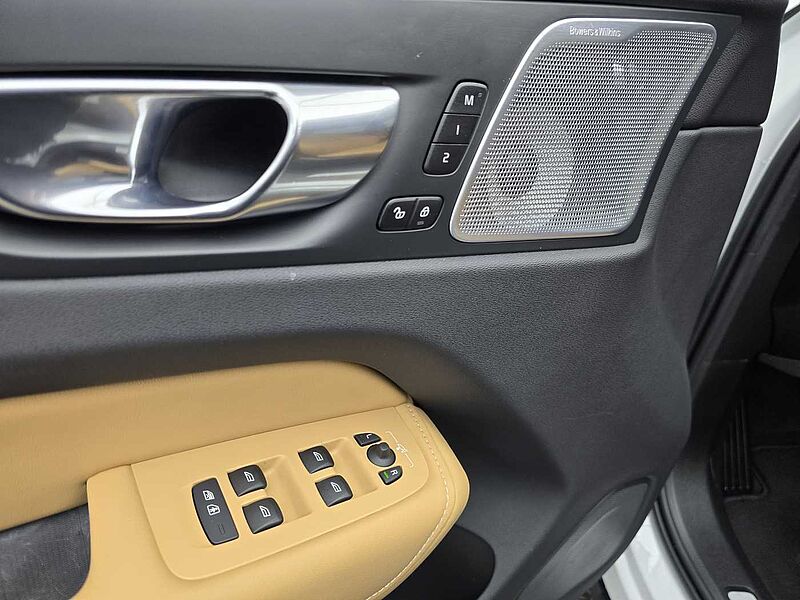 Volvo  Ultimate, B5 AWD 마일드 하이브리드, 가솔린, 브라이트