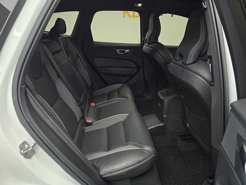 Volvo  Recharge T8 AWD R-Design