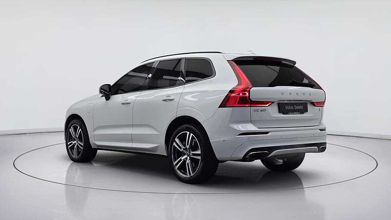 Volvo  Recharge T8 AWD R-Design
