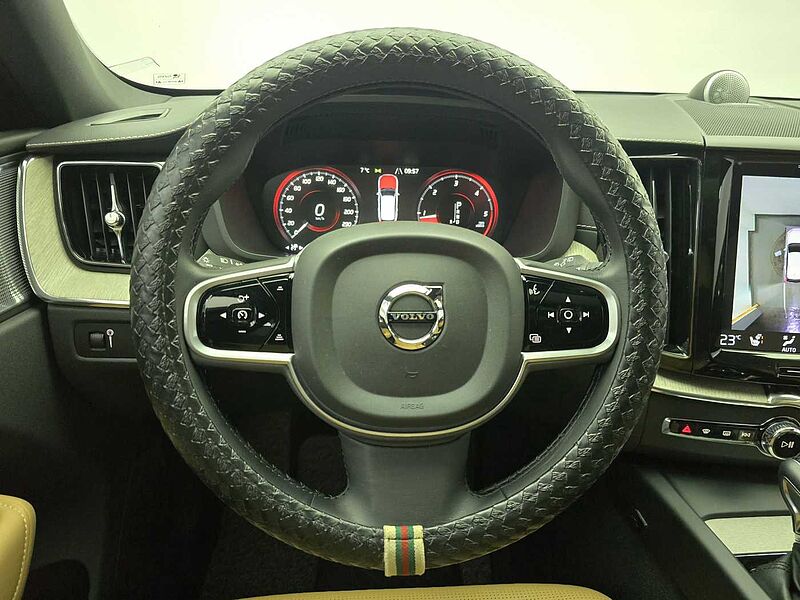 Volvo  D5 AWD 인스크립션