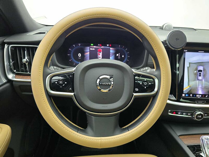 Volvo  B5 AWD Ultimate Bright
