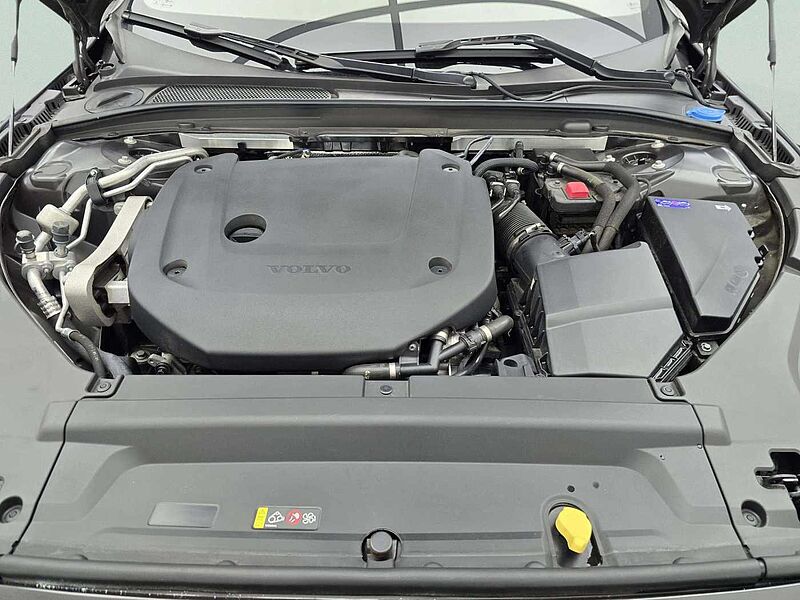 Volvo  Ultimate, B6 AWD mild hybrid, 가솔린, Bright