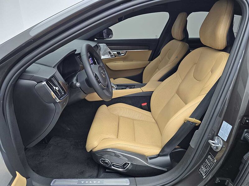 Volvo  Ultimate, B6 AWD mild hybrid, 가솔린, Bright