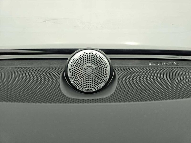 Volvo  Ultimate, B6 AWD mild hybrid, 가솔린, Bright