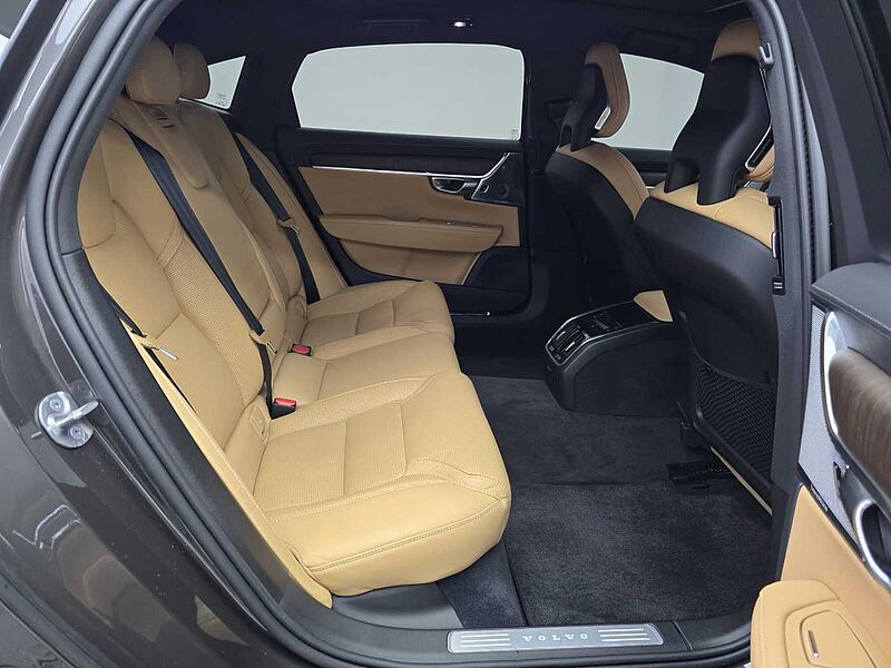 Volvo  Ultimate, B6 AWD mild hybrid, 가솔린, Bright