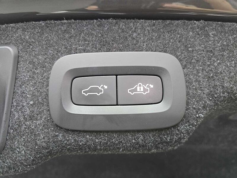 Volvo  Ultimate, B6 AWD mild hybrid, 가솔린, Bright