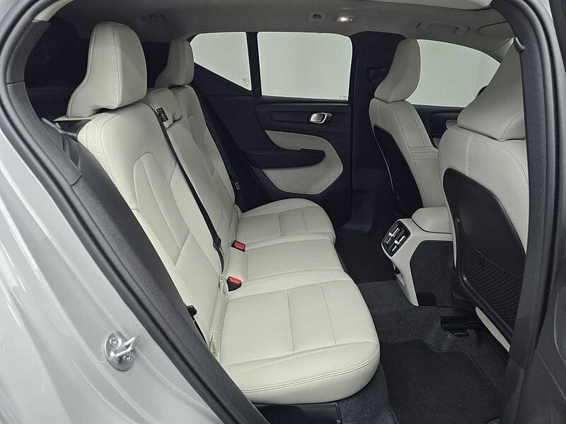 Volvo  Ultimate, B4 AWD 마일드 하이브리드, 가솔린, 브라이트