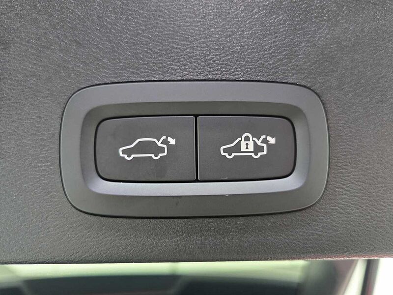 Volvo  Ultimate, B4 AWD 마일드 하이브리드, 가솔린, 브라이트